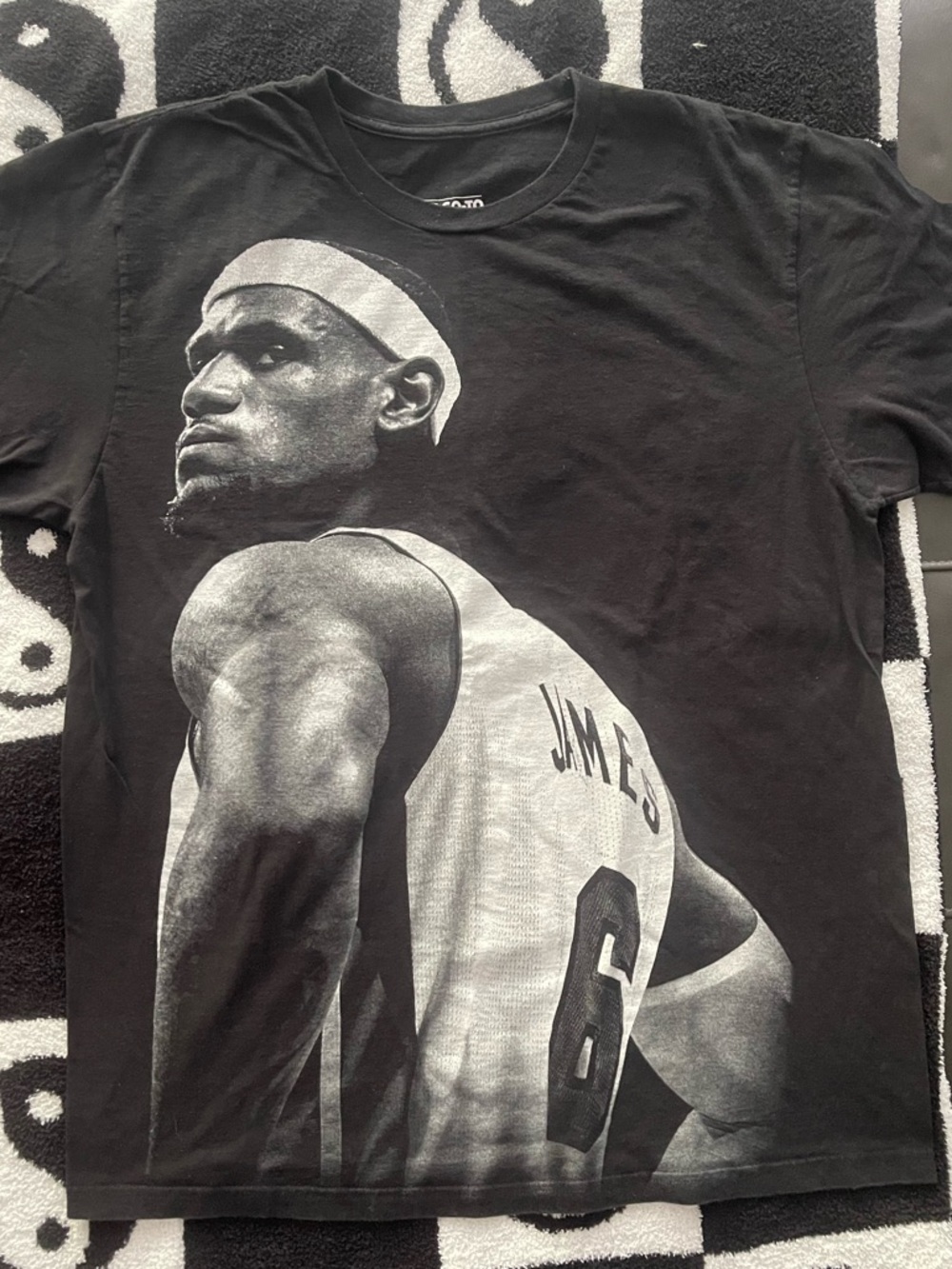 Lebron James Adidas The Go To T-Shirt Cotton Black Graphic Men’s Size Large